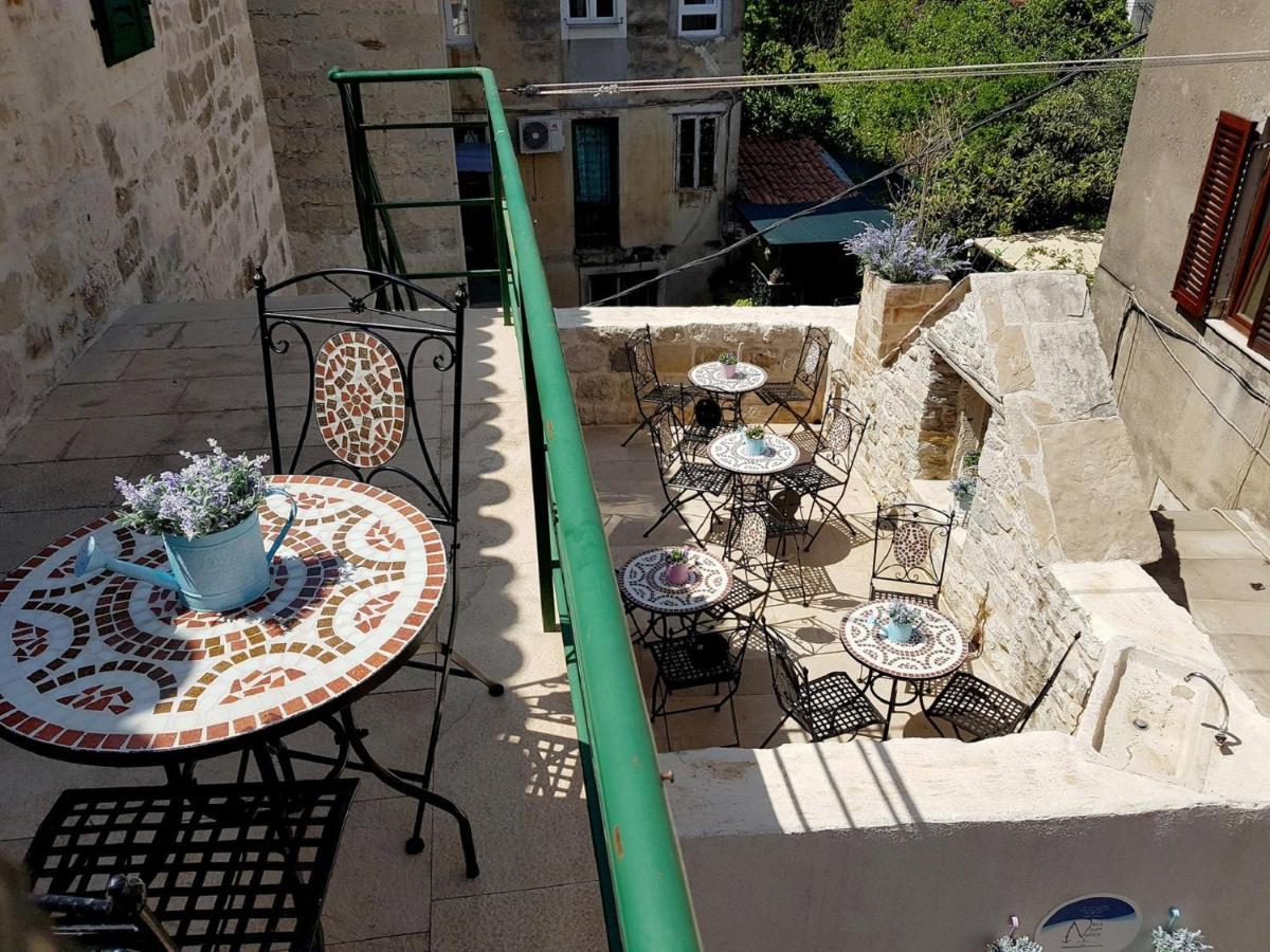 Villa Nautica Stone House Apartment